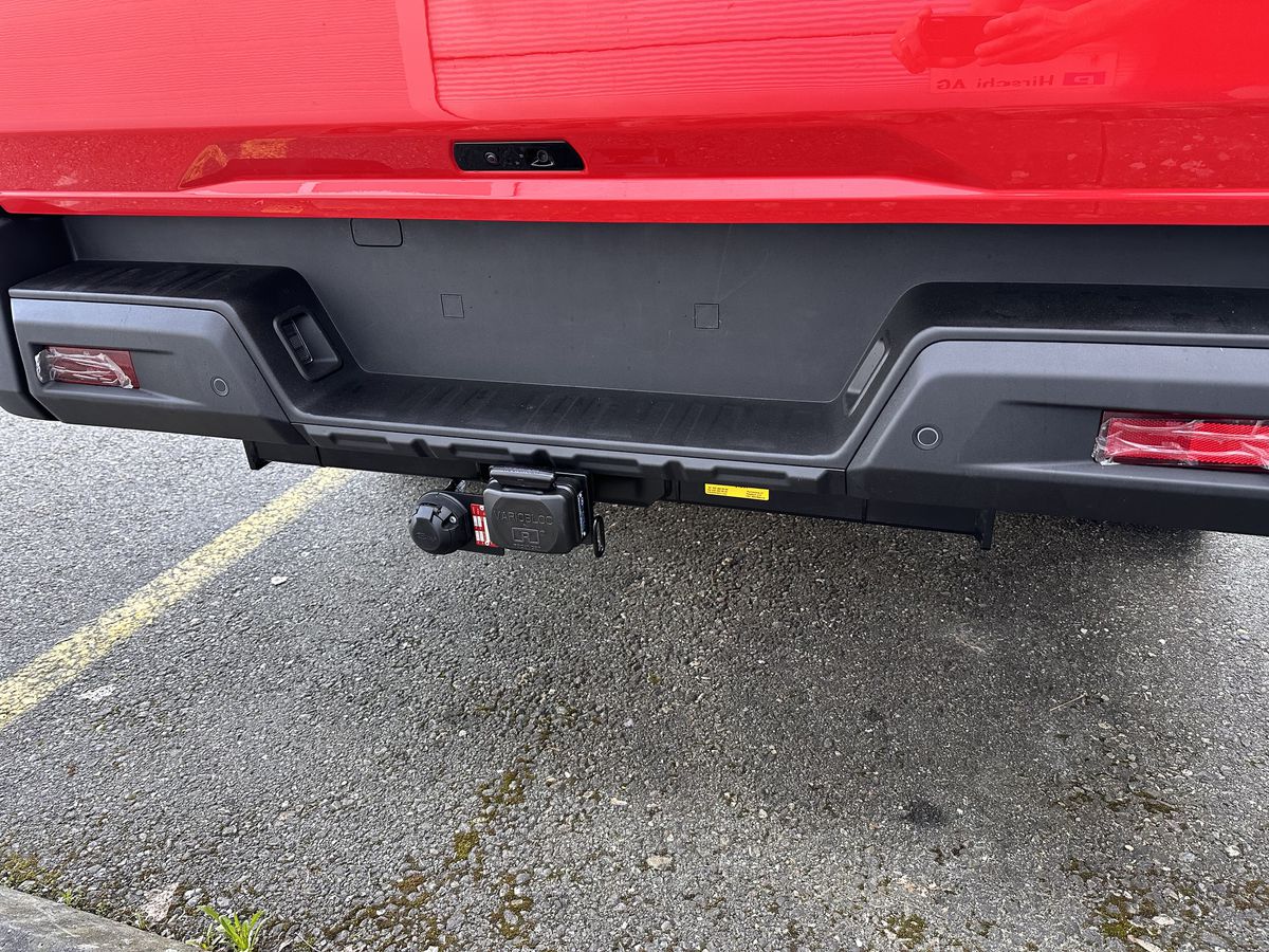 AHK mit Variobloc Basisplatte - Maxus e-Terron 9 Pickup, 11.24-