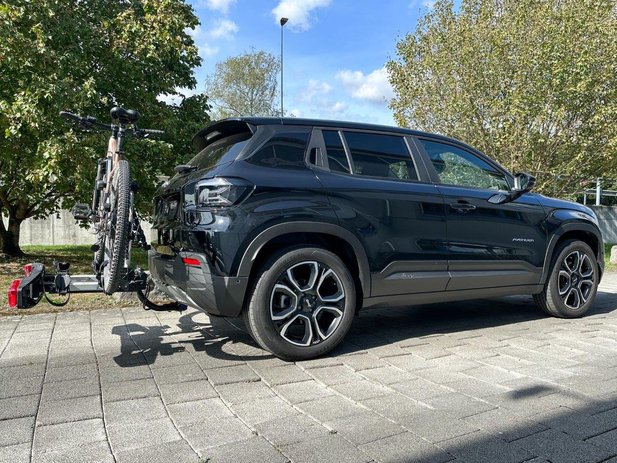 Attelge avec boule amovible - Jeep Avenger électrique, 01.23-
