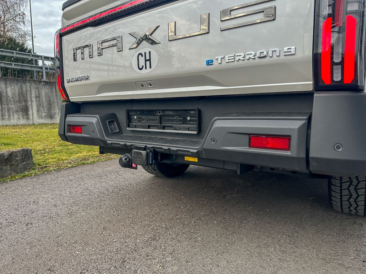 AHK mit Variobloc Basisplatte - Maxus e-Terron 9 Pickup, 11.24-